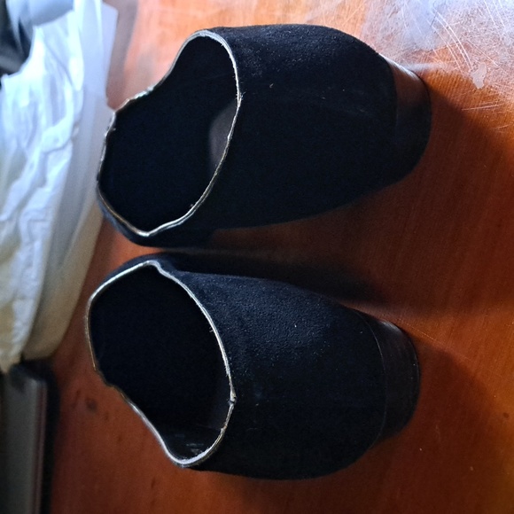 Last Chance! Will Be Pulling Soon!Proxy black suede shoes - Picture 4 of 5